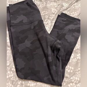 Lululemon Crop Leggings Incognito Camo Size 8